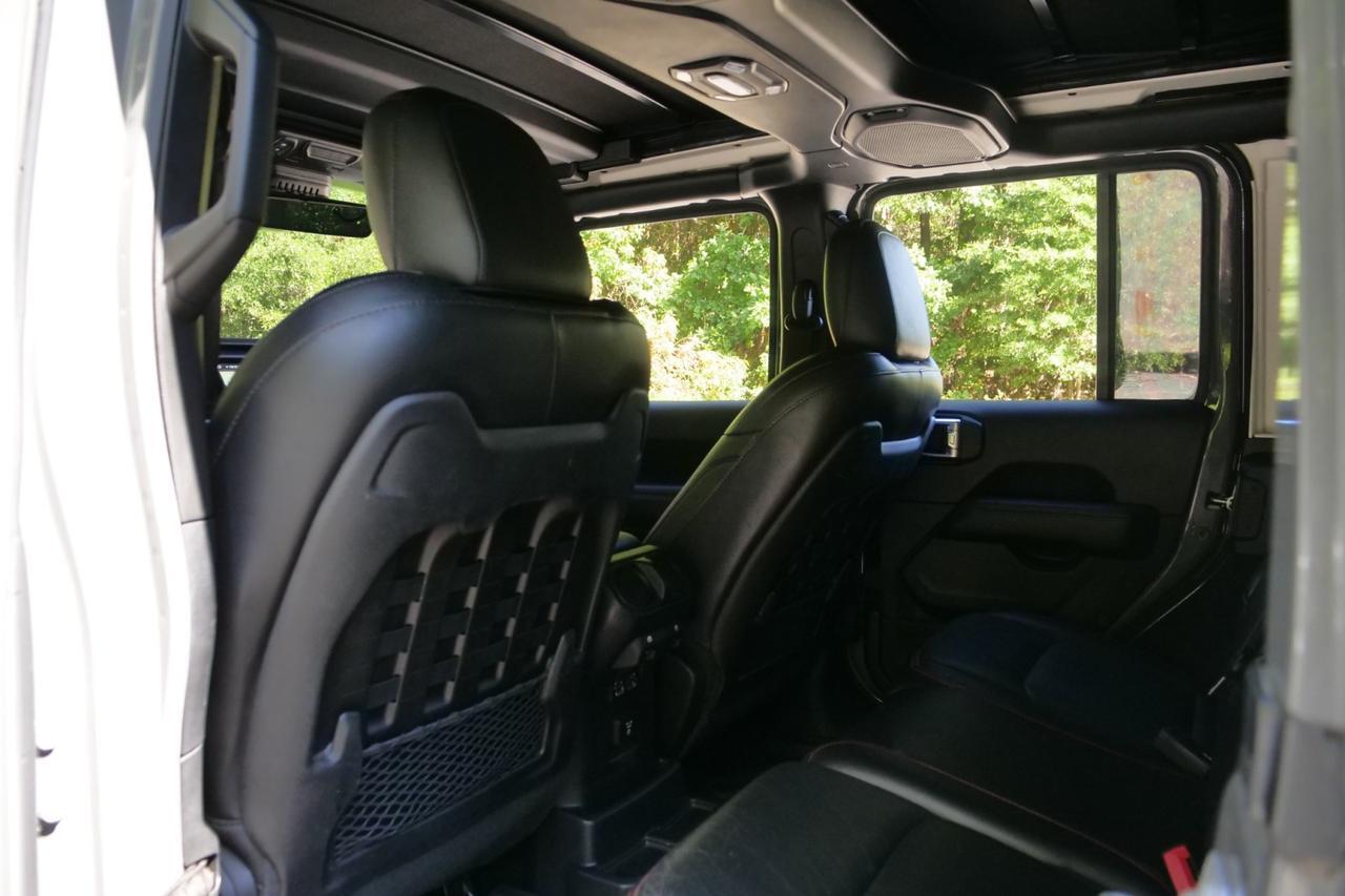 2019 Jeep Wrangler Unlimited Rubicon 4X4 / Sky One Power Top / Steel Bumper Group High Point NC