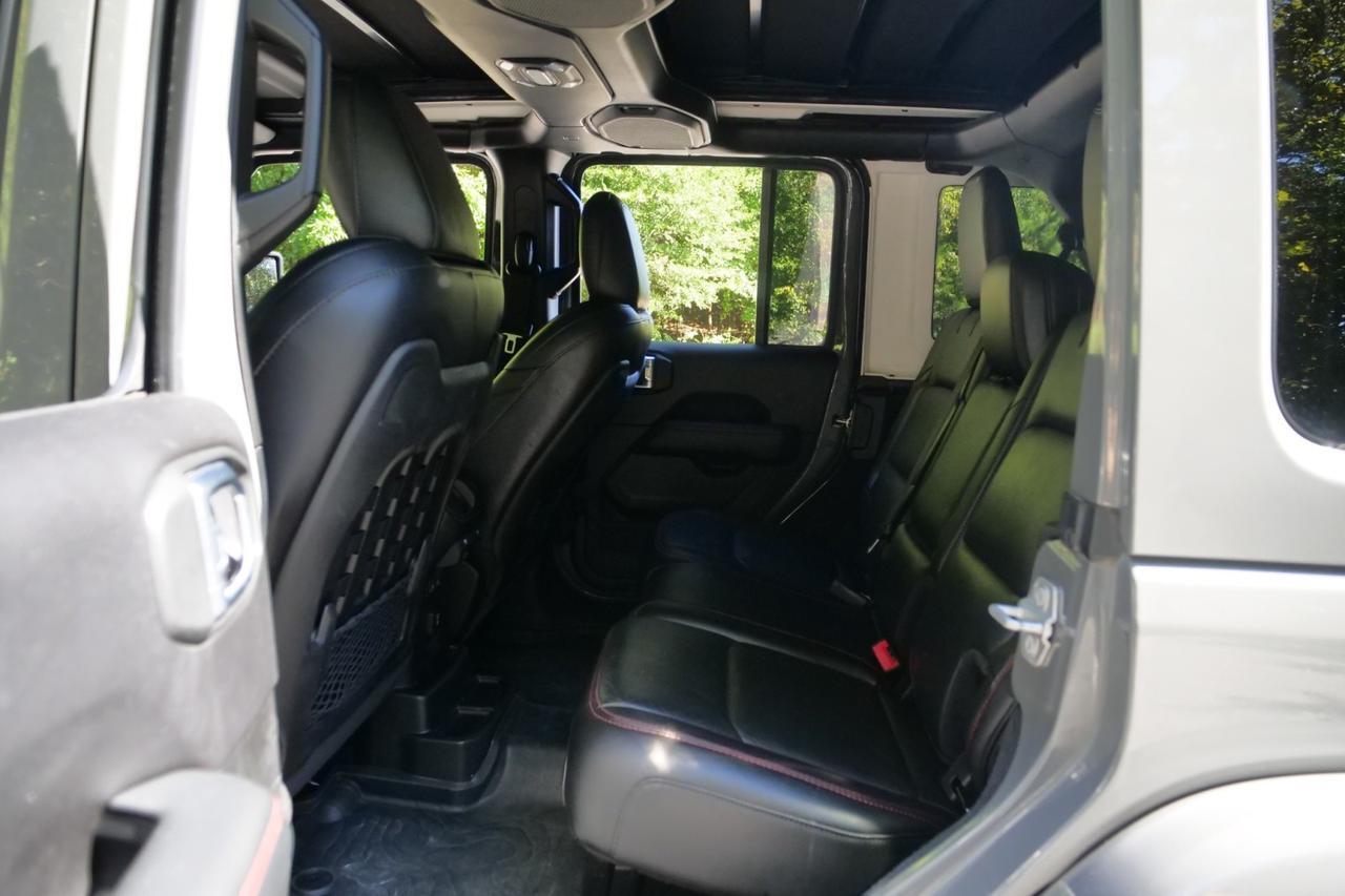 2019 Jeep Wrangler Unlimited Rubicon 4X4 / Sky One Power Top / Steel Bumper Group High Point NC