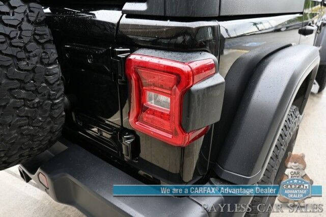 2019 Jeep Wrangler Unlimited Rubicon / 4X4 / eTorque / Hard Top / Cold Weather & Active Safety Group / Auto Start / Heated Leather Seats / Heated Steering Wheel / Blind Spot Alert / Apple CarPlay & Android Auto / Back Up Camera / Tow Pkg Anchorage AK