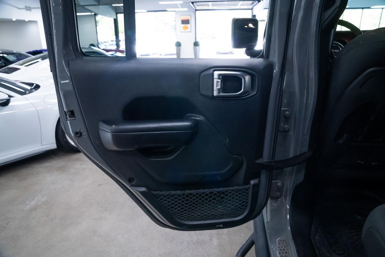 2019 Jeep Wrangler Unlimited Rubicon Dual Top Group 28R Package Portland OR