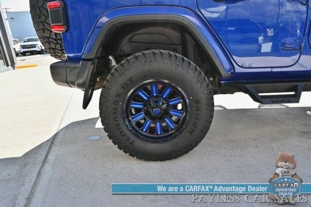 2019 Jeep Wrangler Unlimited Sahara / 4X4 / Cold Weather Pkg / Auto Start / Heated Leather Seats / Heated Steering / NAV / Alpine Speakers / Apple CarPlay & Android Auto / 3 Piece Hard Top / Fox Lift Kit & Fuel Wheels / Tow Pkg / Only 45k Miles Anchorage AK