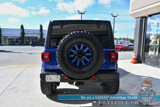 2019 Jeep Wrangler Unlimited Sahara / 4X4 / Cold Weather Pkg / Auto Start / Heated Leather Seats / Heated Steering / NAV / Alpine Speakers / Apple CarPlay & Android Auto / 3 Piece Hard Top / Fox Lift Kit & Fuel Wheels / Tow Pkg / Only 45k Miles Anchorage AK