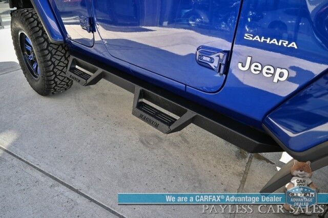 2019 Jeep Wrangler Unlimited Sahara / 4X4 / Cold Weather Pkg / Auto Start / Heated Leather Seats / Heated Steering / NAV / Alpine Speakers / Apple CarPlay & Android Auto / 3 Piece Hard Top / Fox Lift Kit & Fuel Wheels / Tow Pkg / Only 45k Miles Anchorage AK