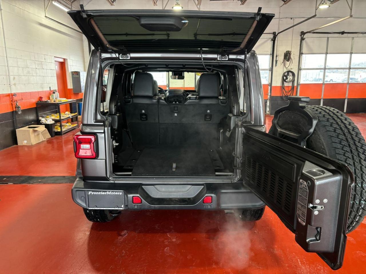 2019 Jeep Wrangler Unlimited Sahara 4x4 Franklin OH