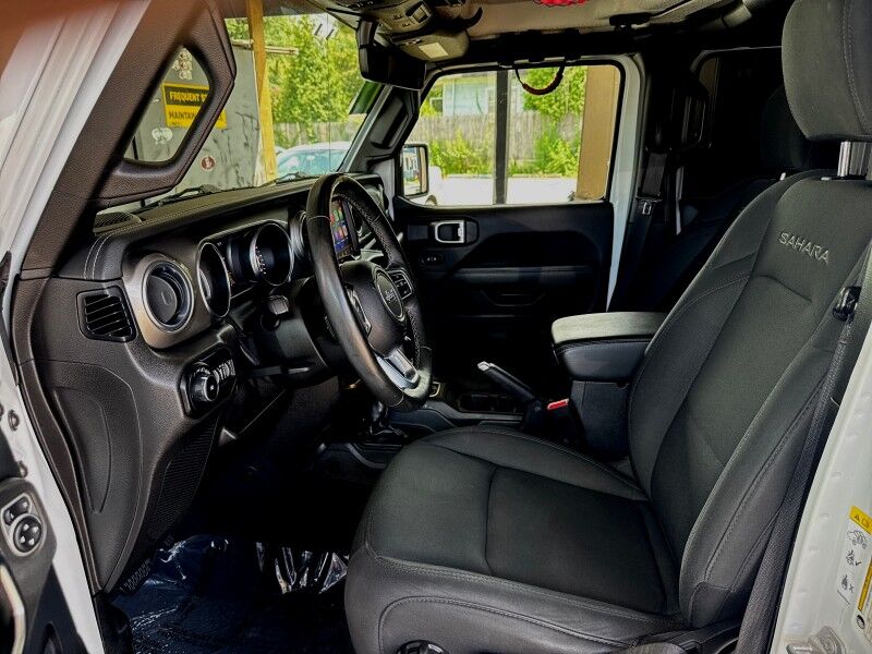 2019 Jeep Wrangler Unlimited Sahara AWD/4WD w/ 8.4 Radio & Premium Auto Group Arlington VA