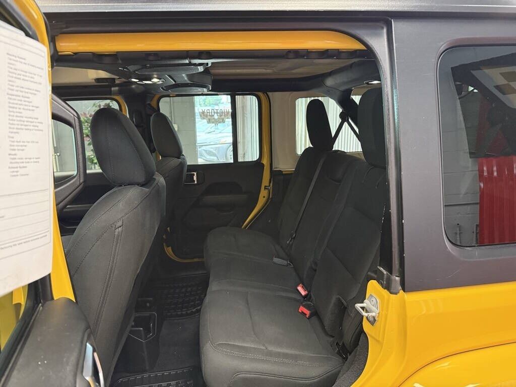 2019 Jeep Wrangler Unlimited Sahara Royal Oak MI