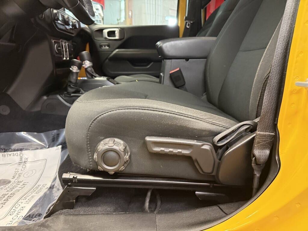 2019 Jeep Wrangler Unlimited Sahara Royal Oak MI
