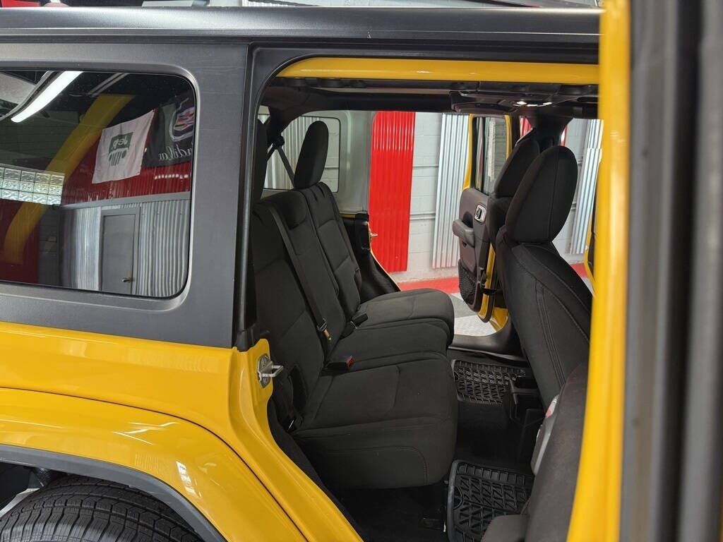 2019 Jeep Wrangler Unlimited Sahara Royal Oak MI