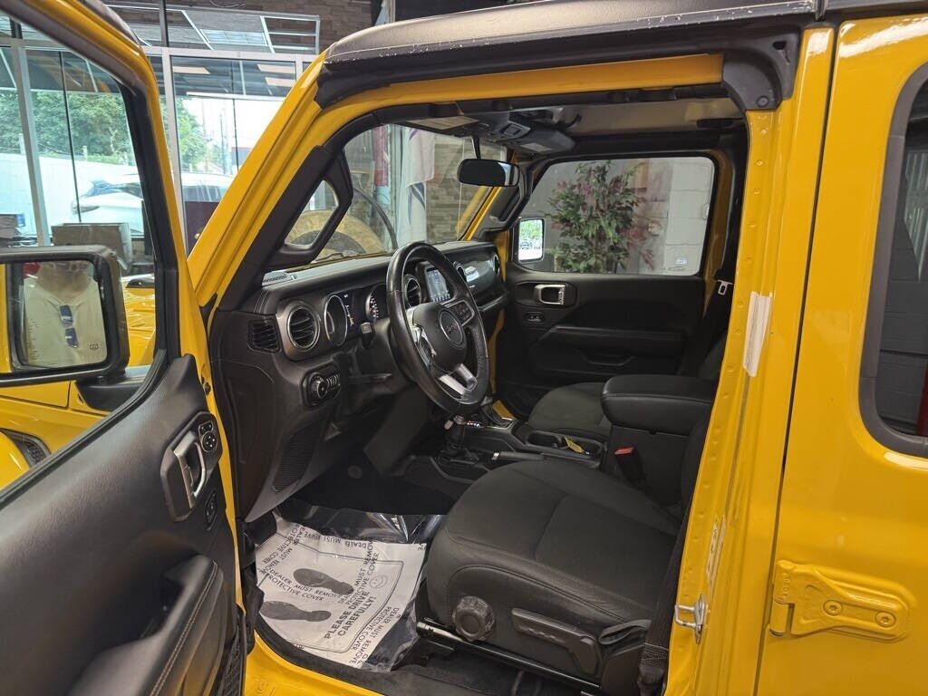 2019 Jeep Wrangler Unlimited Sahara Royal Oak MI