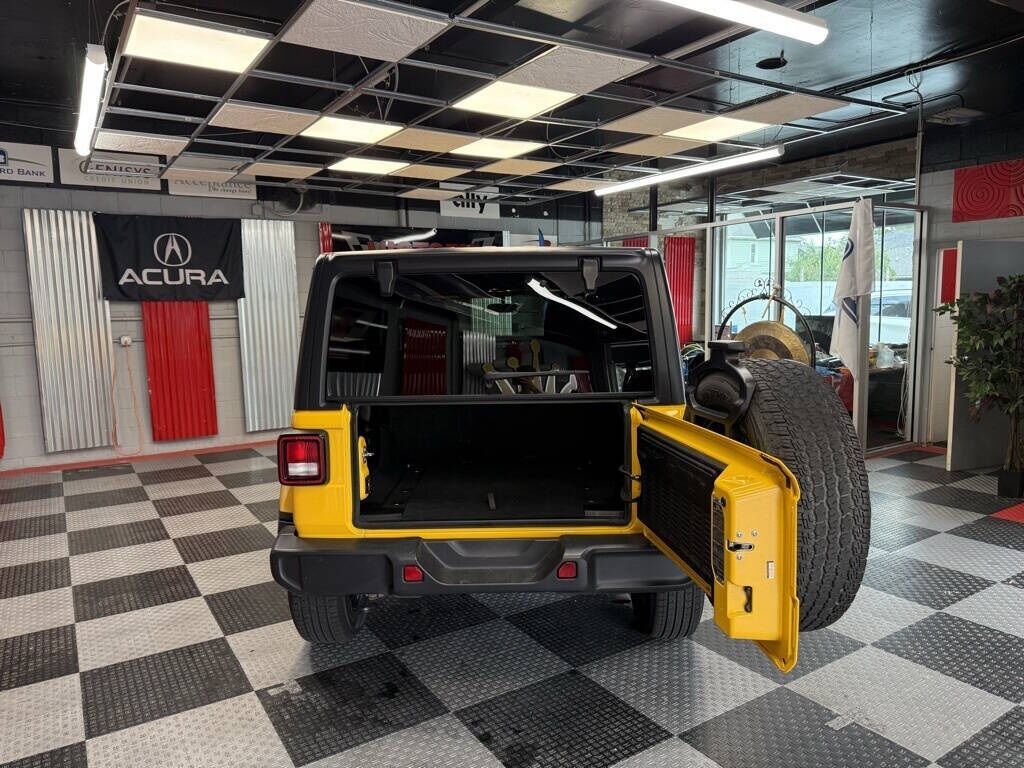 2019 Jeep Wrangler Unlimited Sahara Royal Oak MI