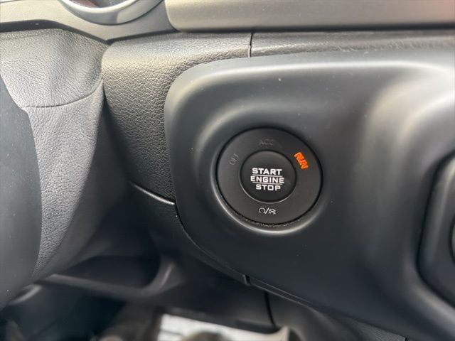 2019 Jeep Wrangler Unlimited Sahara Watertown SD