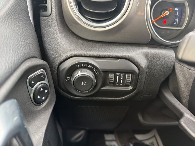 2019 Jeep Wrangler Unlimited Sahara Watertown SD