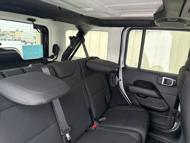 2019 Jeep Wrangler Unlimited Sahara Watertown SD