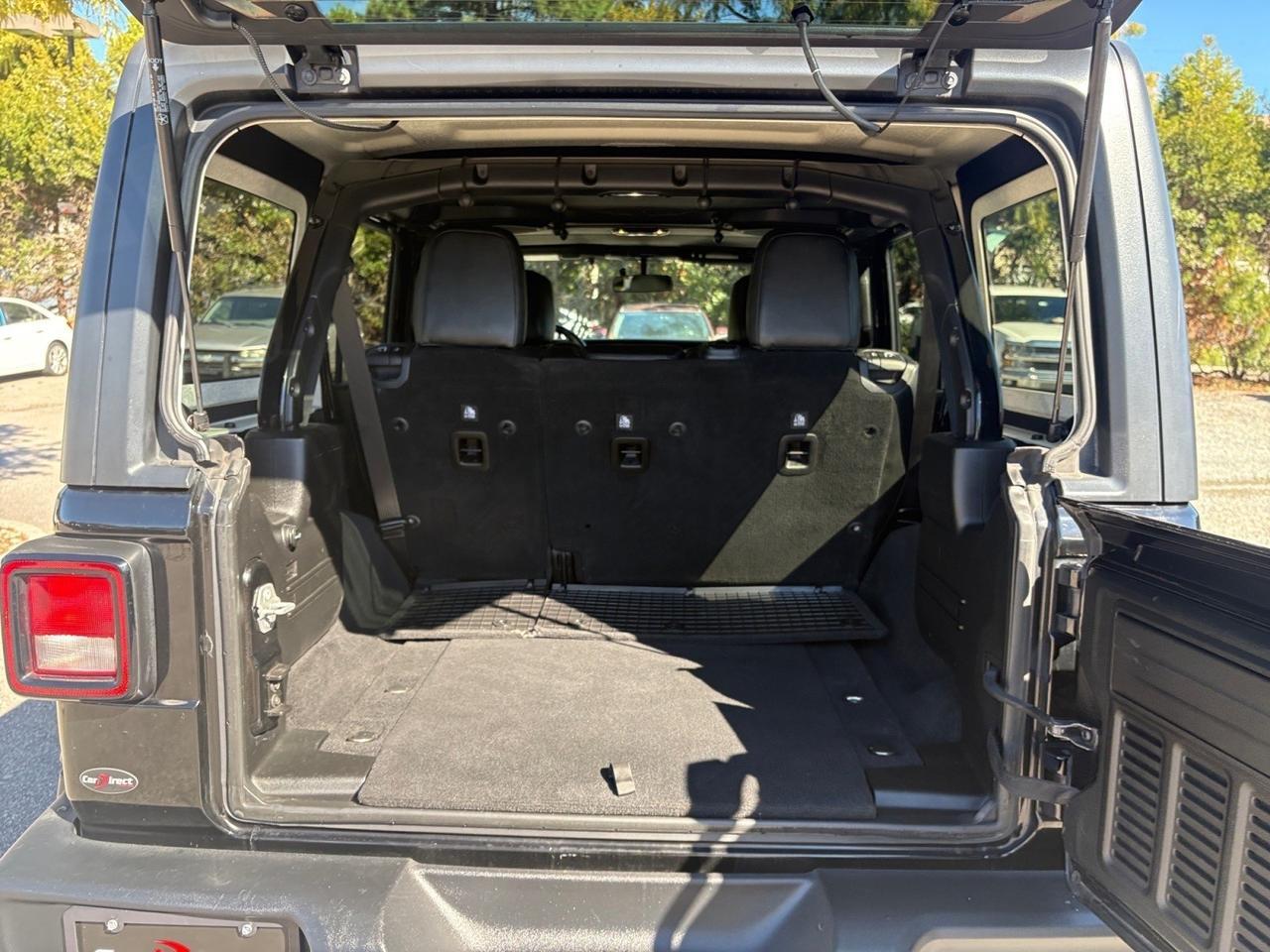 2019 Jeep Wrangler Unlimited Sport S, MT, RUNNING BOARDS, TOW PACKAGE, BACKUP CAMERA, FENDER FLARES, KEYLESS START, HEATED SEATS & STEERING WHEEL, APPLE CARPLAY/ANDROID AUTO, RUGGED RIDGE CUSTOM RIMS, LOW MILES, CLEAN CARFAX, WRANGLE THIS JEEP! Virginia Beach VA