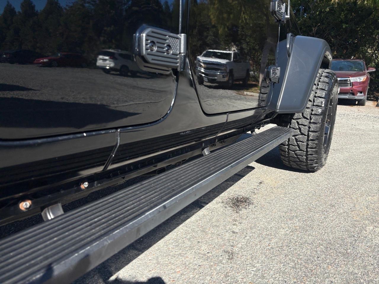 2019 Jeep Wrangler Unlimited Sport S, MT, RUNNING BOARDS, TOW PACKAGE, BACKUP CAMERA, FENDER FLARES, KEYLESS START, HEATED SEATS & STEERING WHEEL, APPLE CARPLAY/ANDROID AUTO, RUGGED RIDGE CUSTOM RIMS, LOW MILES, CLEAN CARFAX, WRANGLE THIS JEEP! Virginia Beach VA