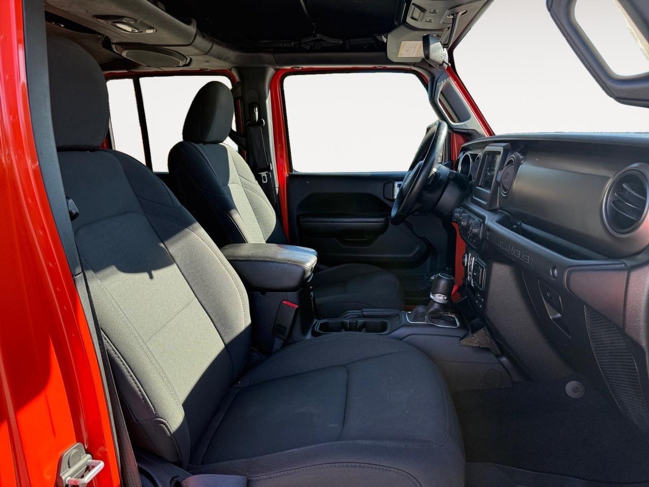 2019 Jeep Wrangler Unlimited Sport S, TOW PACKAGE, APPLE CARPLAY/ANDROID AUTO, BACKUP CAMERA, POWER AND HEATED MIRRORS, KEYLESS START, ALL WEATHER FLOOR MATS, CLEAN CARFAX, ONLY 1 OWNER! Norfolk VA