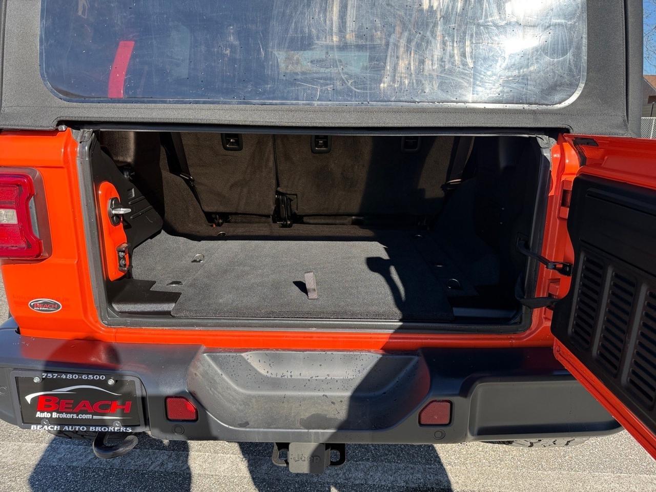 2019 Jeep Wrangler Unlimited Sport S, TOW PACKAGE, APPLE CARPLAY/ANDROID AUTO, BACKUP CAMERA, POWER AND HEATED MIRRORS, KEYLESS START, ALL WEATHER FLOOR MATS, CLEAN CARFAX, ONLY 1 OWNER! Norfolk VA