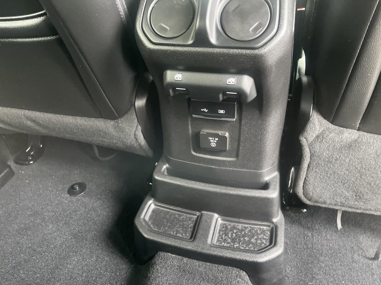 2019 Jeep Wrangler Unlimited Unlimited Moab 4WD ColdWx TrailerTow DualTopGroups w/Nav AdptvCrz HtdLthr HtdStrngWhl RemoteStart Saukville WI