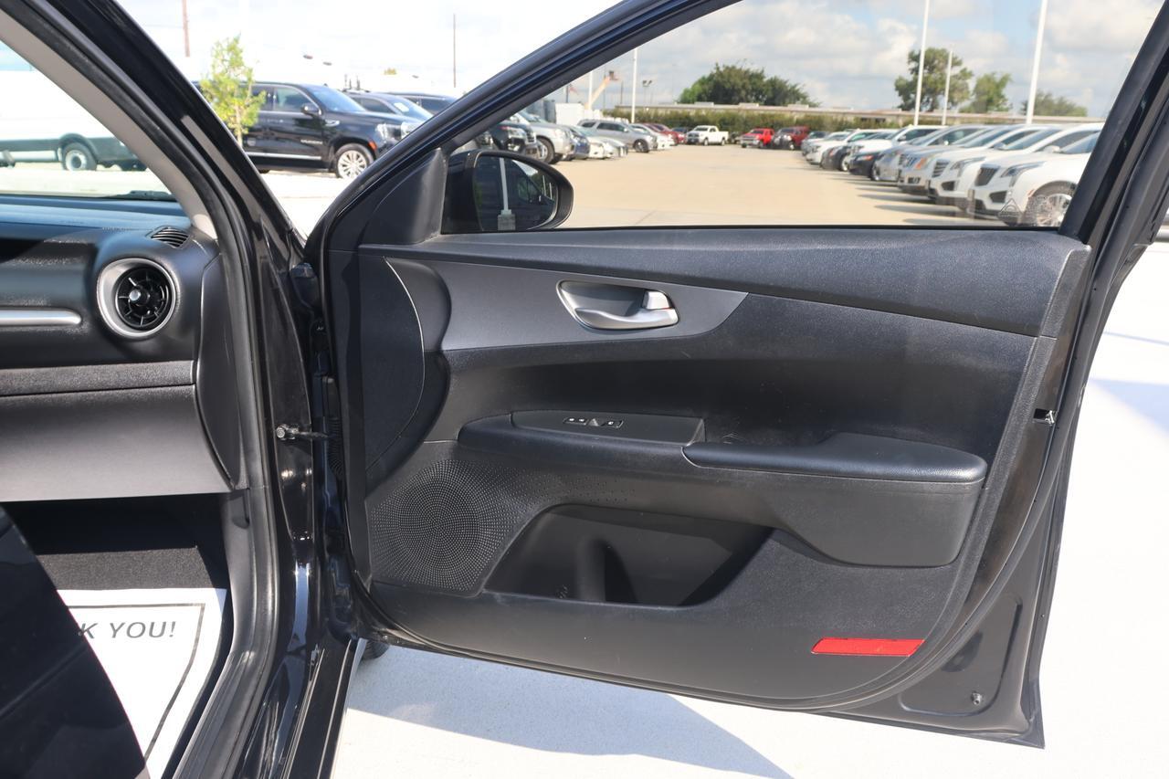 2019 KIA FORTE FE Houston TX