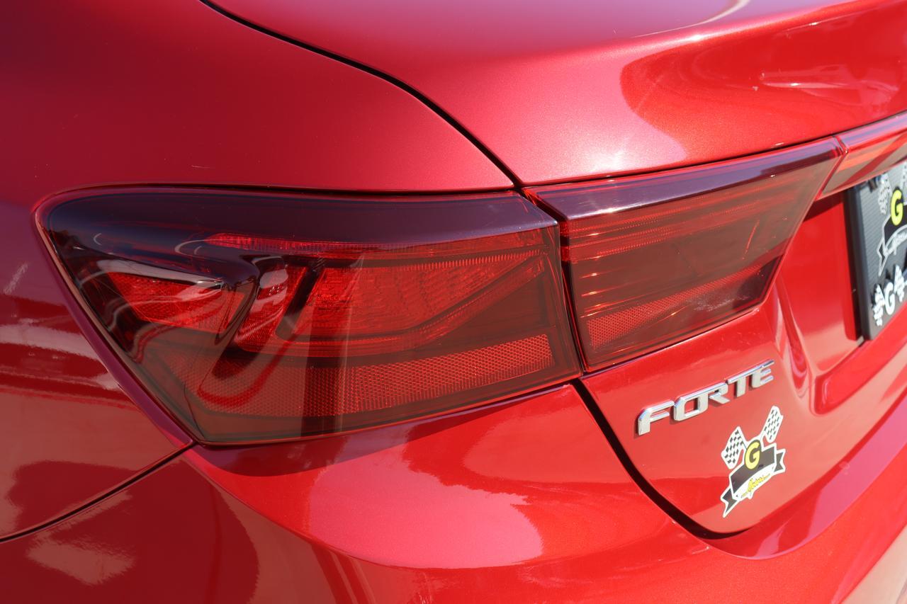 2019 KIA FORTE FE Houston TX