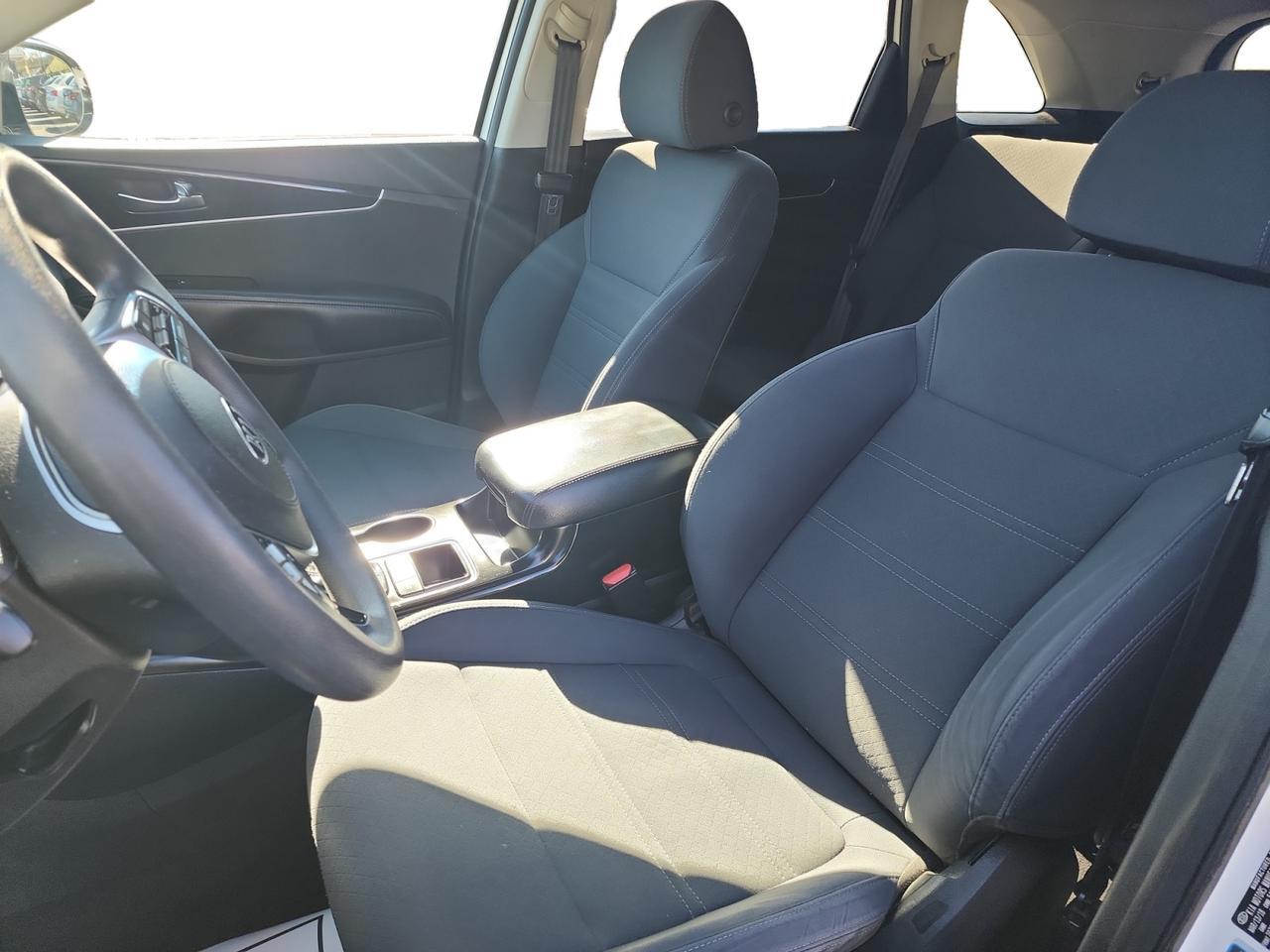 2019 KIA SORENTO LX; L LX V6 Kansas City MO