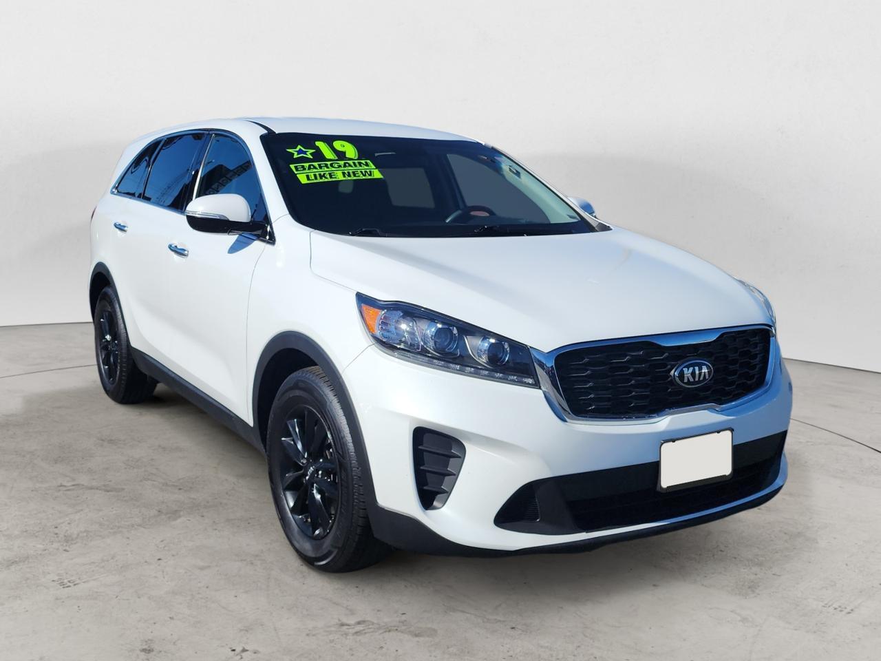 2019 Kia Sorento LX's photo