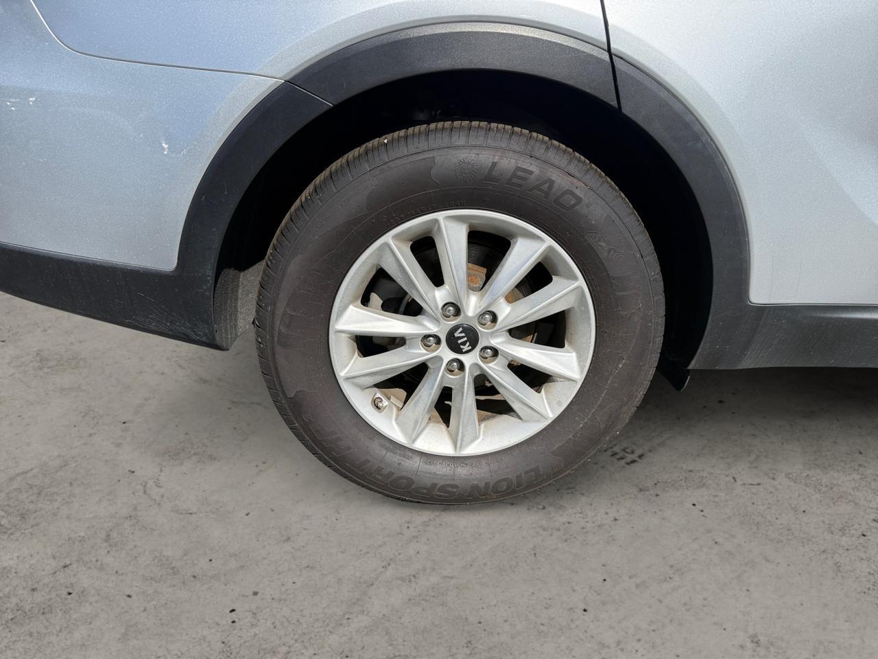 2019 KIA SORENTO LX; L LX V6 Kansas City MO