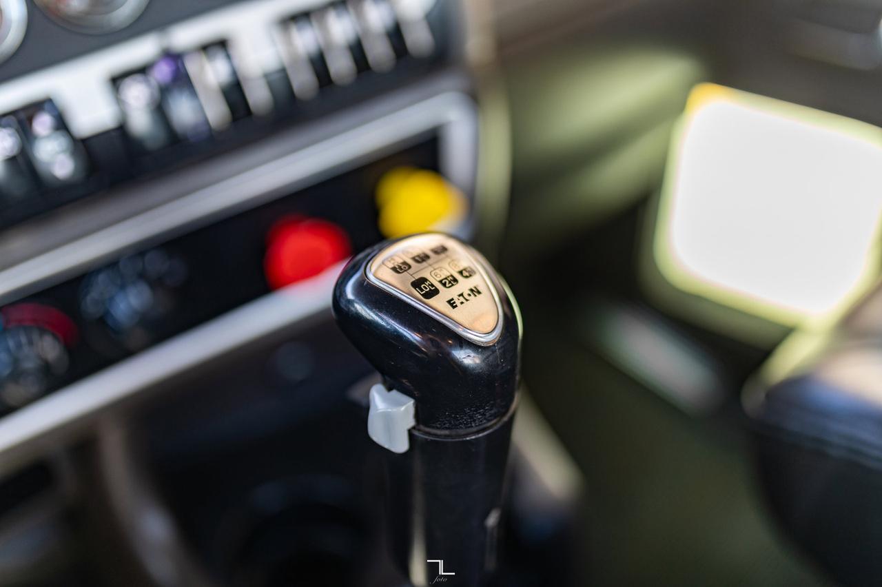 2019 Kenworth T-800 Extended Day Cab Tractor Heavy Spec Diesel Red Deer AB