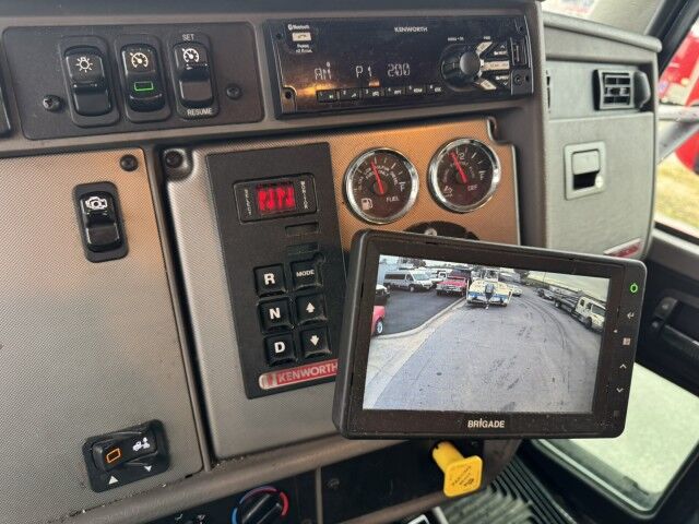 2019 Kenworth T270 18' Beverage Body Henrico VA