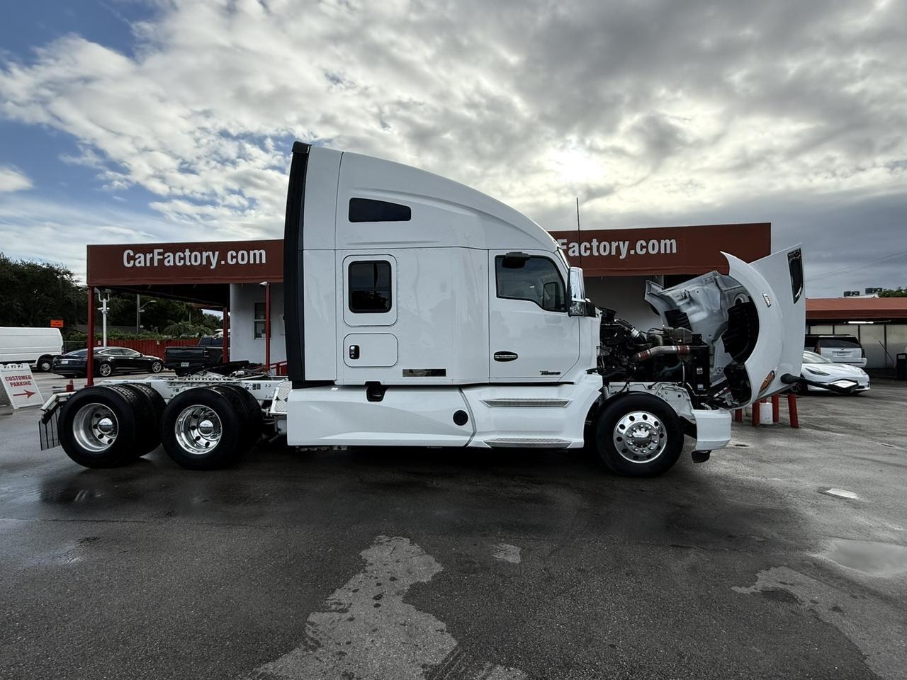 2019 Kenworth T680 Paccar MX13 Hollywood FL