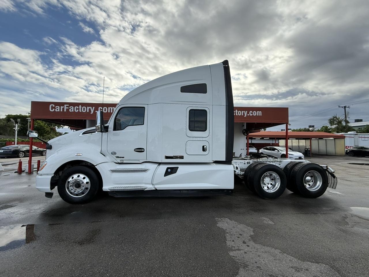 2019 Kenworth T680 Paccar MX13 Hollywood FL