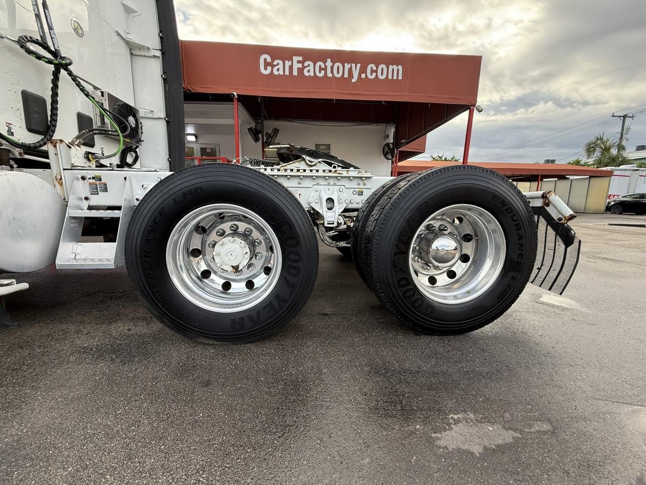 2019 Kenworth T680 Paccar MX13 Hollywood FL