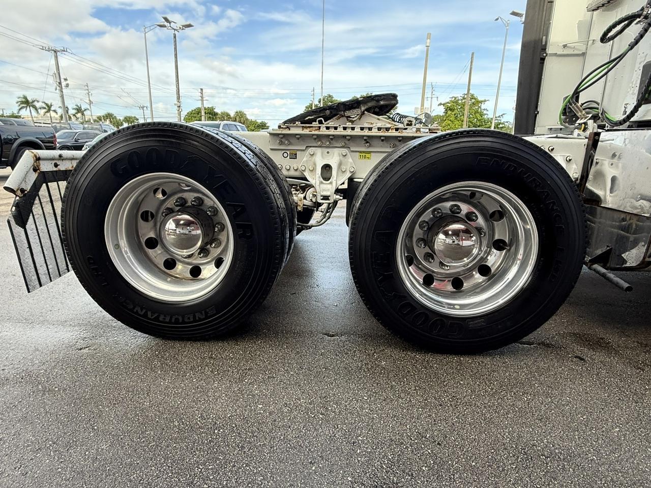 2019 Kenworth T680 Paccar MX13 Hollywood FL