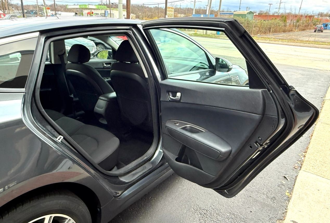 2019 Kia Optima LX Sedan 4D Cincinnati OH