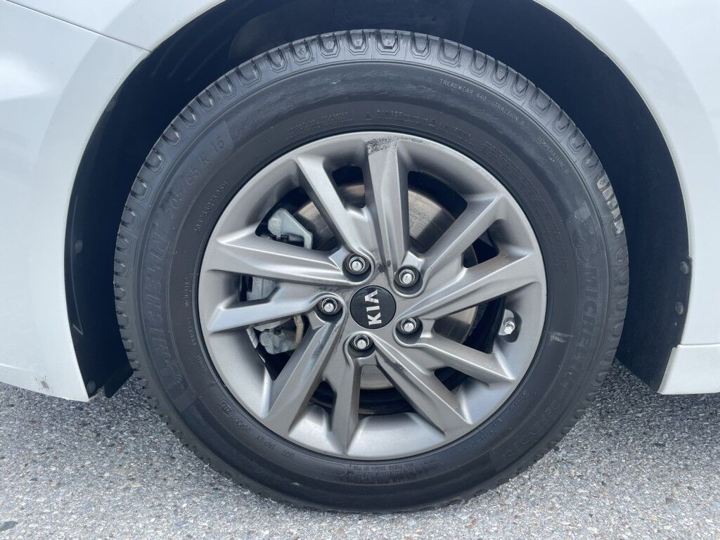 2019 Kia Optima LX~CLEAN CARFAX~ONLINE FINANCE~CRUISE CONTROL~PARKING SENSORS~REARVIEW CAMERA Sarasota FL