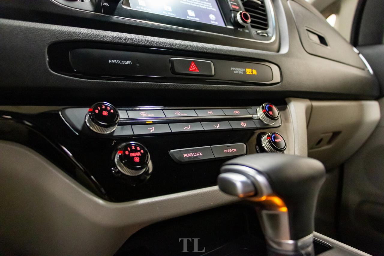 2019 Kia Sedona LX+ BCam 3rd Row Red Deer AB