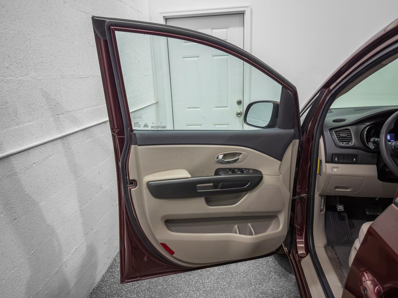 2019 Kia Sedona LX Tallmadge OH