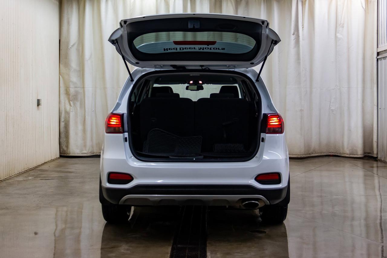 2019 Kia Sorento AWD EX 3rd Row Leather BCam Red Deer AB