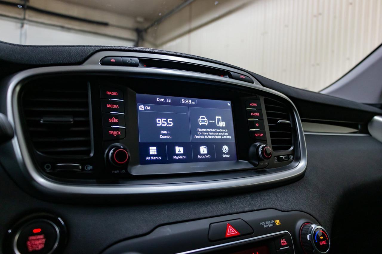 2019 Kia Sorento AWD EX 3rd Row Leather BCam Red Deer AB