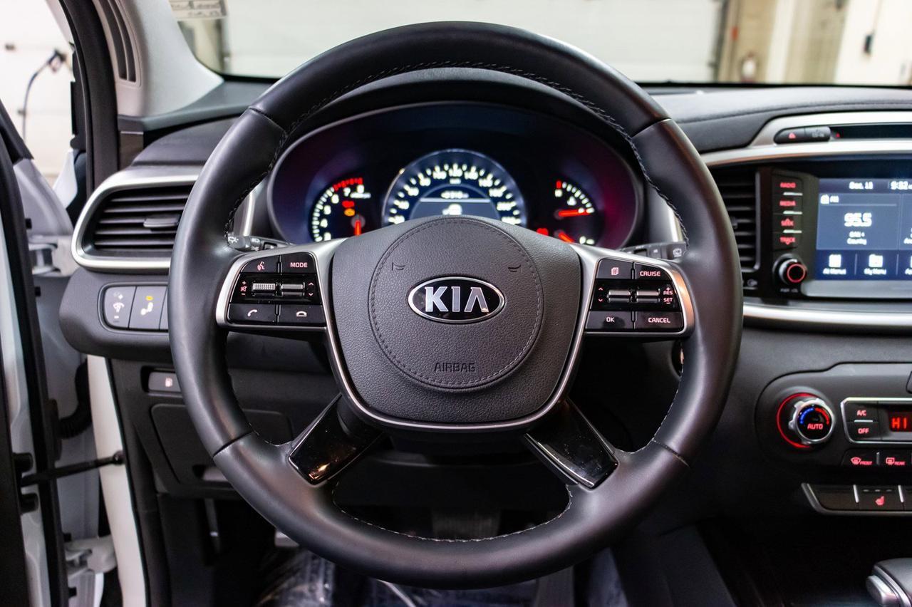 2019 Kia Sorento AWD EX 3rd Row Leather BCam Red Deer AB