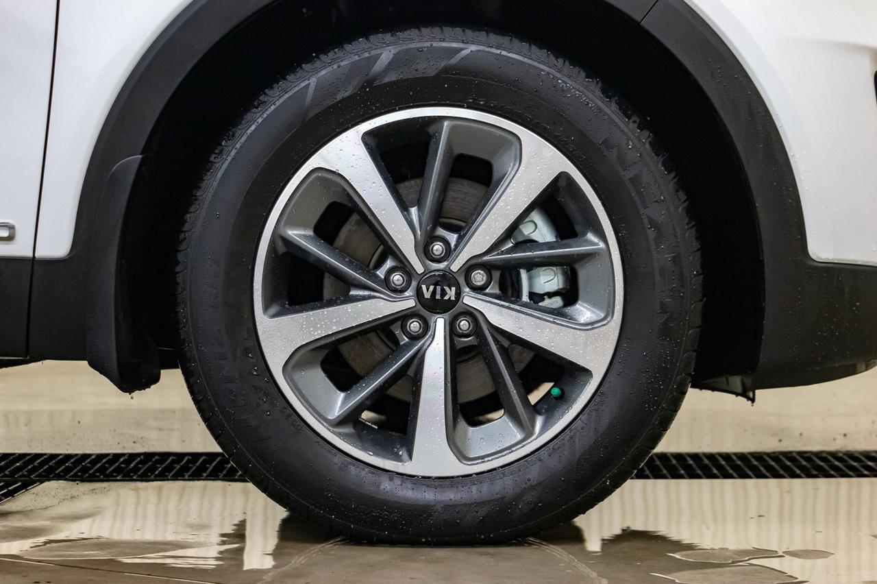 2019 Kia Sorento AWD EX 3rd Row Leather BCam Red Deer AB