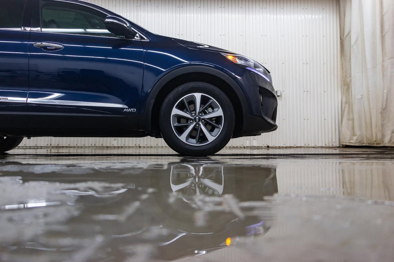 2019 Kia Sorento AWD EX 3rd Row Leather Roof BCam Red Deer AB