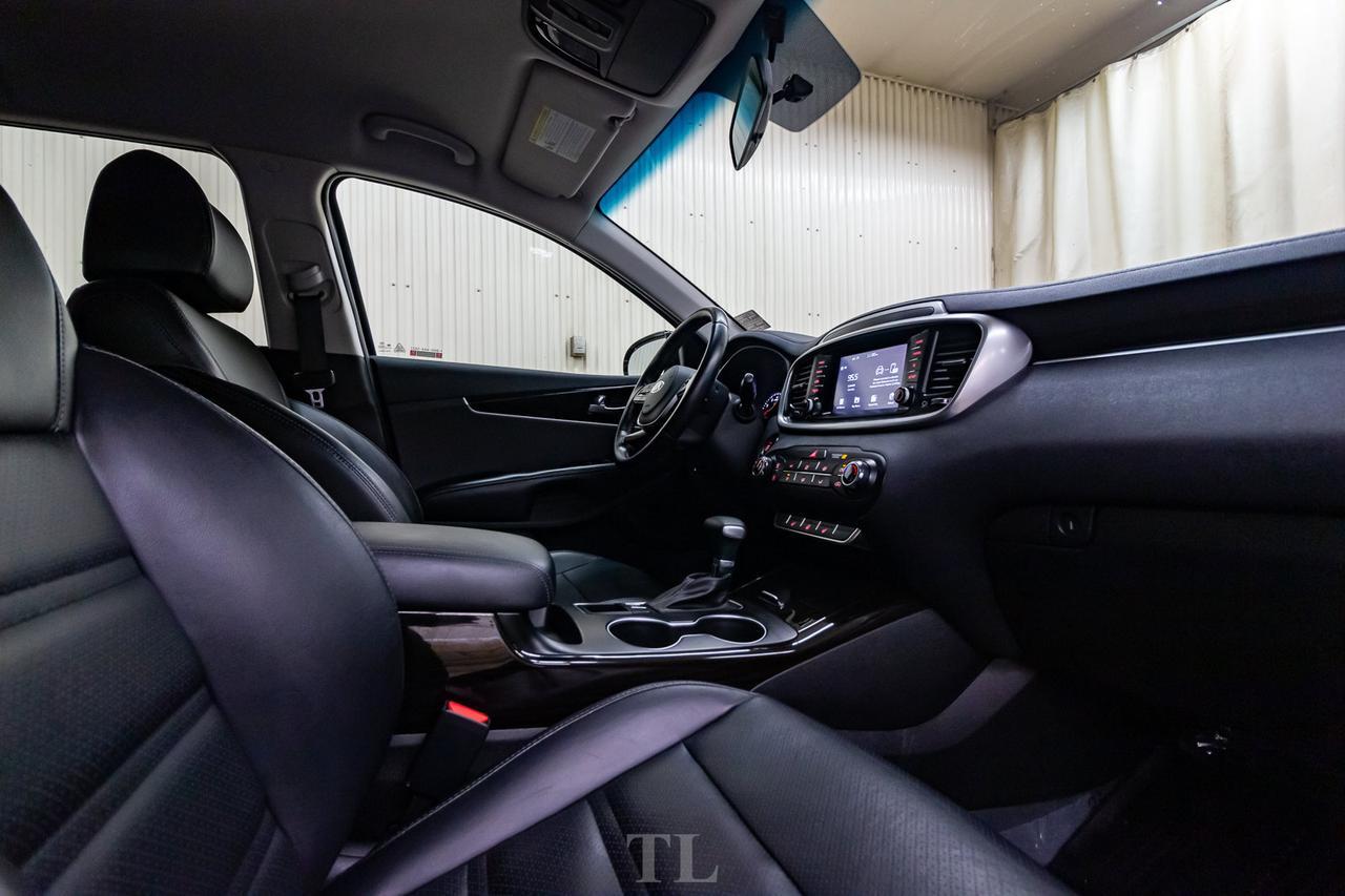 2019 Kia Sorento AWD EX Leather BCam 3rd Row Red Deer AB