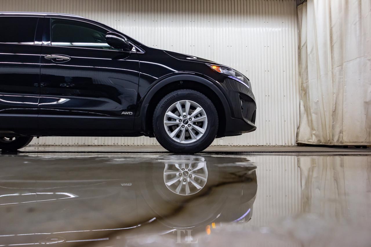 2019 Kia Sorento AWD EX Leather BCam 3rd Row Red Deer AB