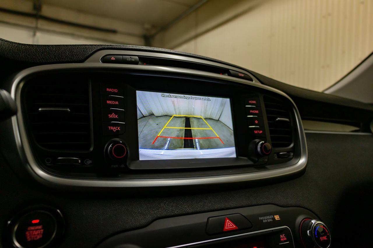 2019 Kia Sorento AWD LX 3rd Row BCam Red Deer AB