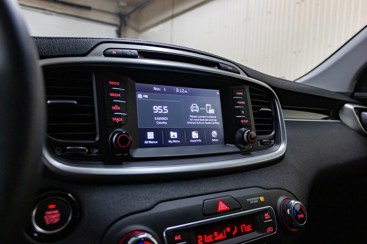 2019 Kia Sorento AWD LX 3rd Row BCam Red Deer AB