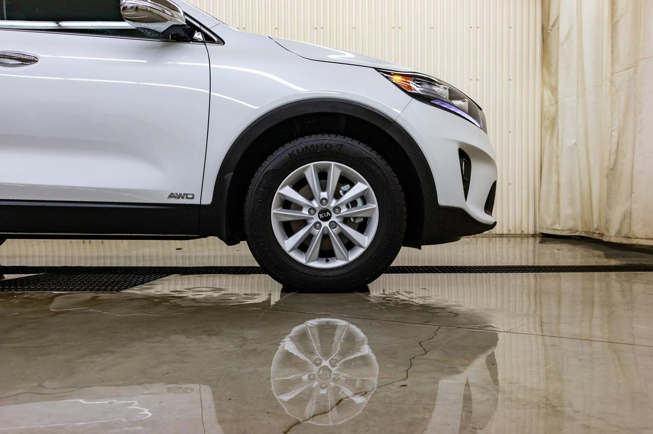 2019 Kia Sorento AWD LX 3rd Row BCam Red Deer AB