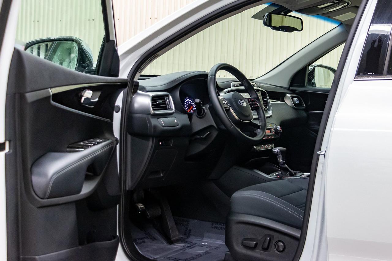 2019 Kia Sorento AWD LX 3rd Row BCam Red Deer AB