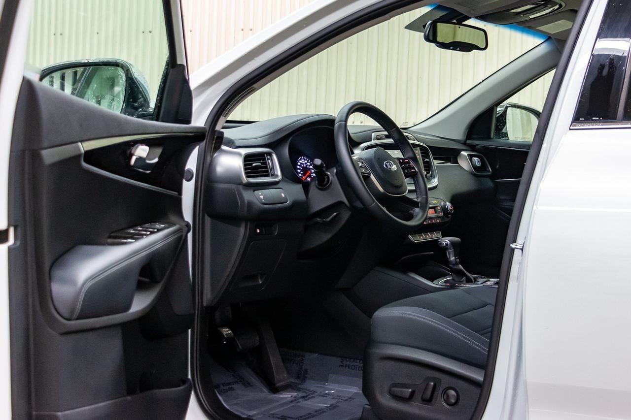 2019 Kia Sorento AWD LX 3rd Row BCam Red Deer AB