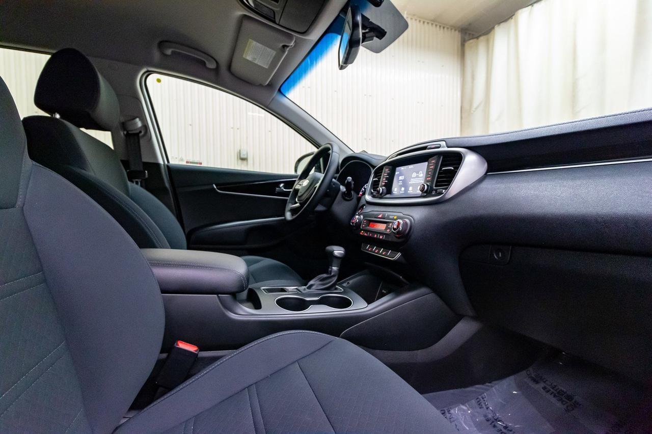 2019 Kia Sorento AWD LX 3rd Row BCam Red Deer AB